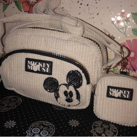 Disney Mickey Mouse corduroy crossbody and attached ear bud Limited Edition New - Picture 8 of 10